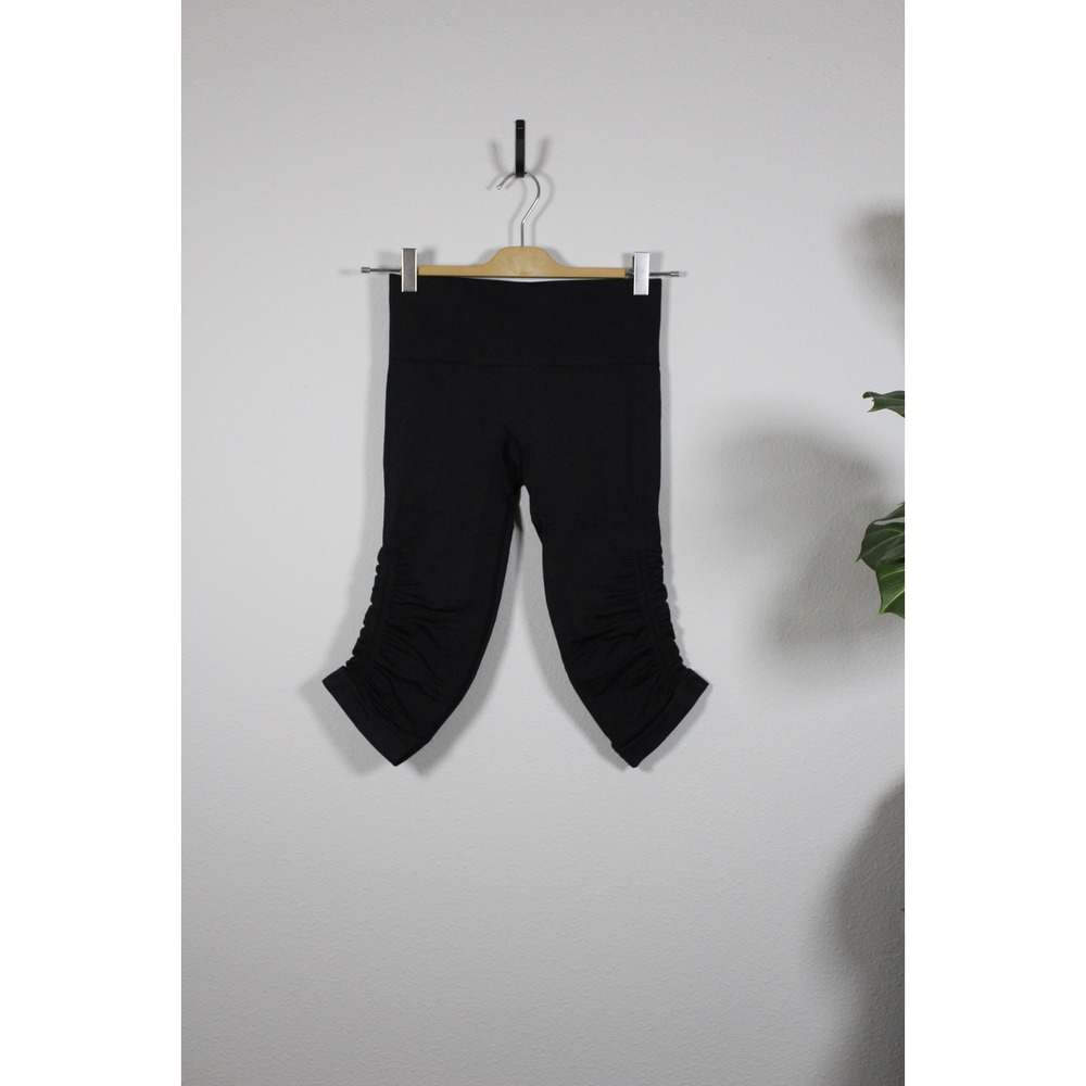 Lululemon Ruched Crop‎ Leggings Black Athleisure Women's Size 4